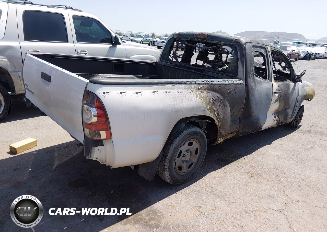 2011 Toyota Tacoma VIN:5TFTX4CN5BX004711 - 4