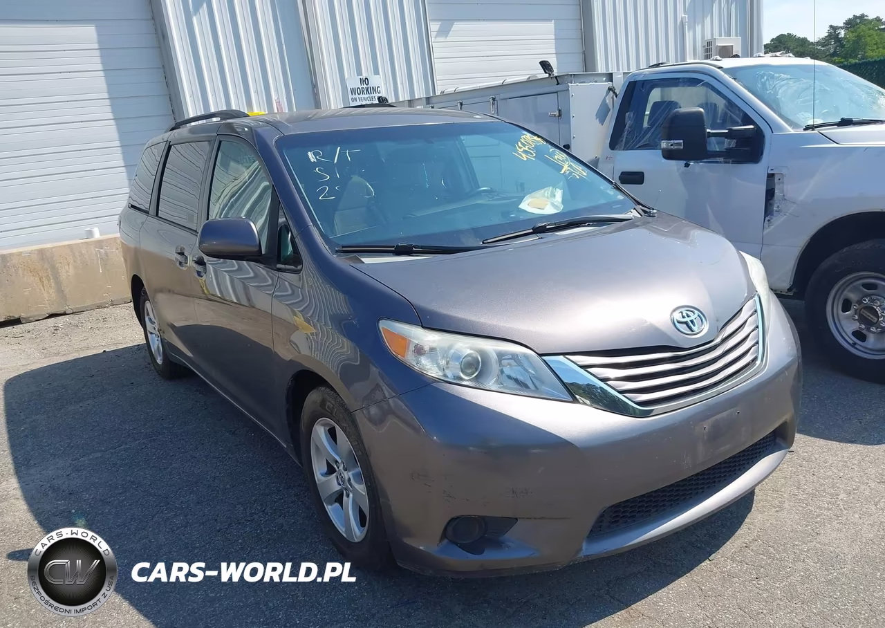 2015 Toyota Sienna Le 8 Passenger – zdjęcie 1 z 17