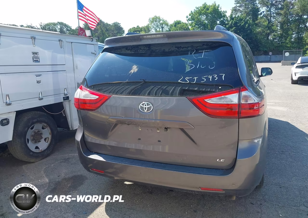 2015 Toyota Sienna Le 8 Passenger VIN:5TDKK3DC7FS630614 - 16