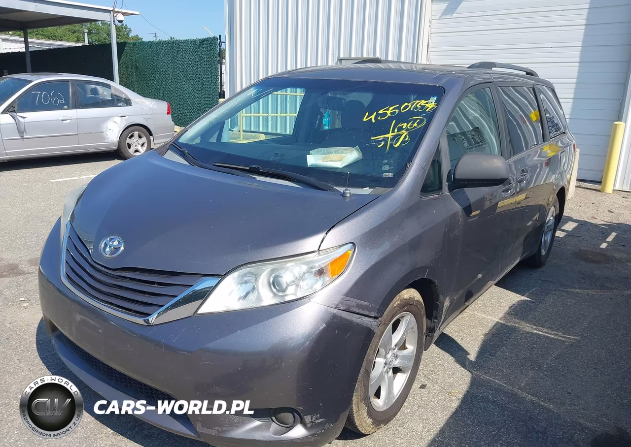 2015 Toyota Sienna Le 8 Passenger VIN:5TDKK3DC7FS630614 - 2