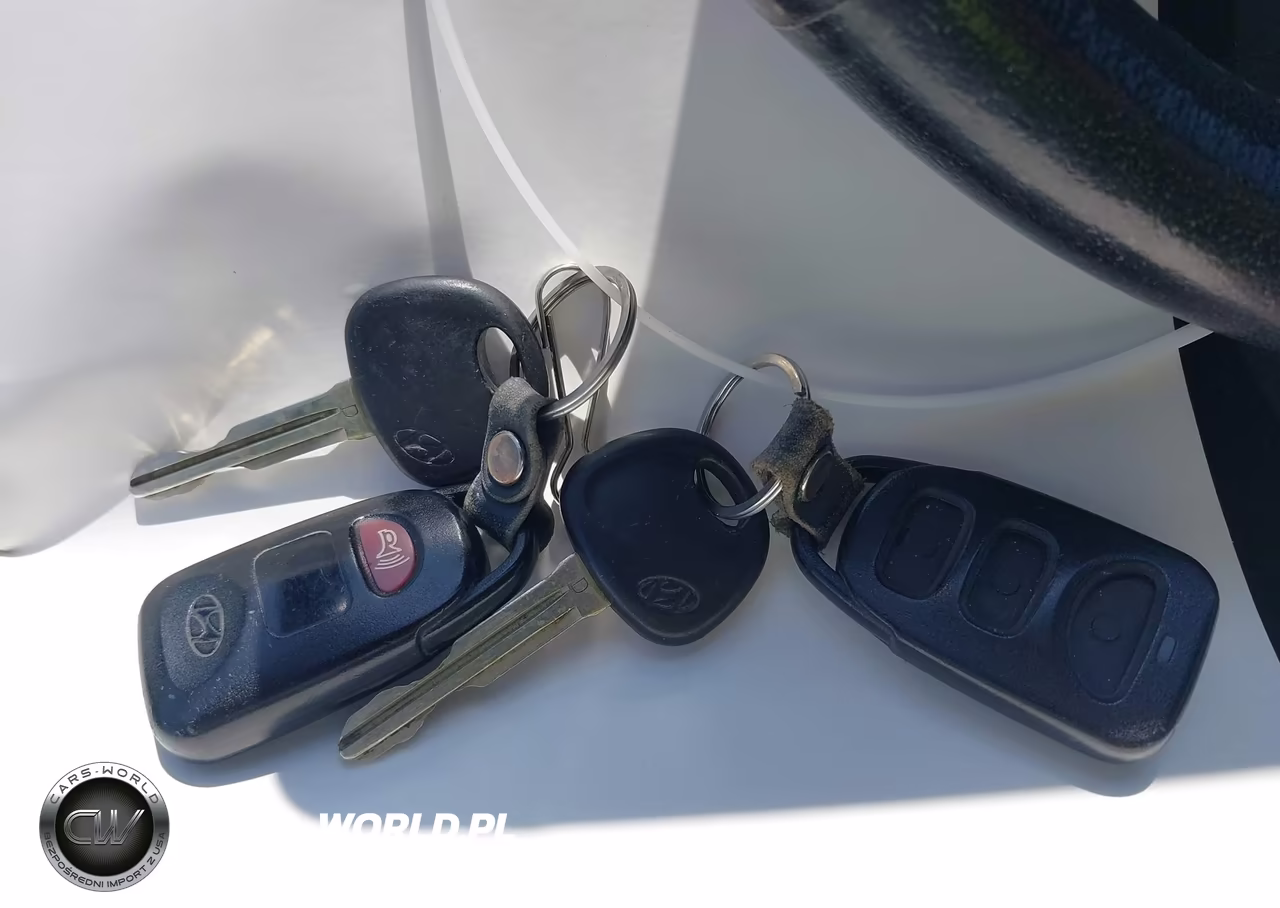 2008 Hyundai Elantra Gls-Se VIN:KMHDU46D58U502879 - 11