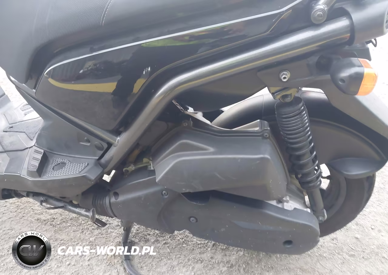 2011 Yamaha Yw125 VIN:RKRSE48Y6BA060821 - 9