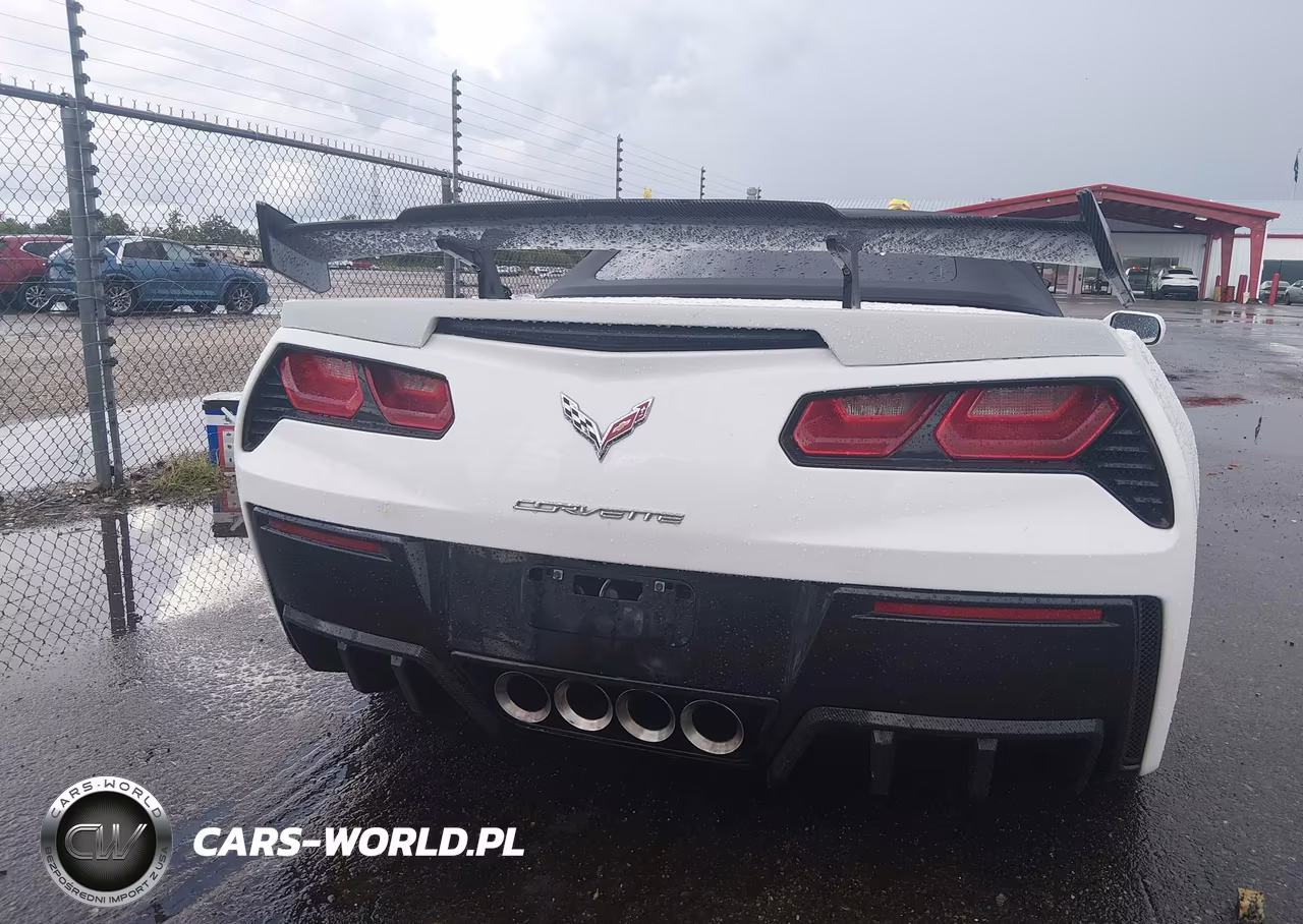 2014 Chevrolet Corvette Stingray VIN:1G1YF3D75E5117263 - 16