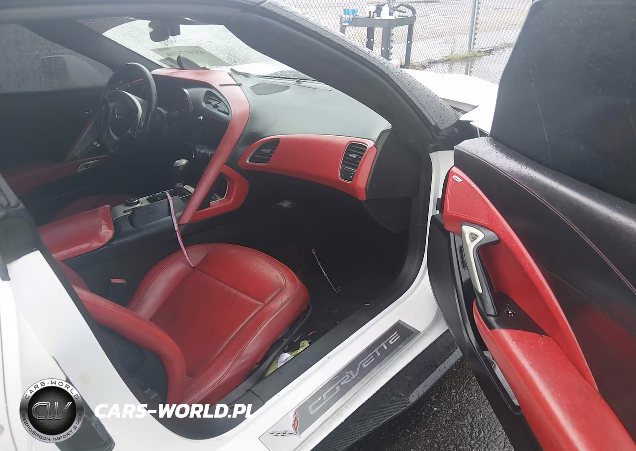 2014 Chevrolet Corvette Stingray VIN:1G1YF3D75E5117263 - 5