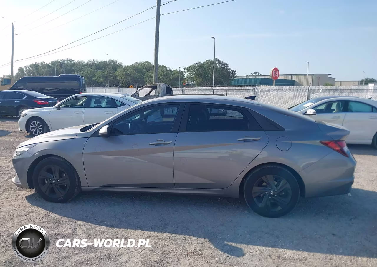 2021 Hyundai Elantra Sel VIN:KMHLM4AG6MU173858 - 15