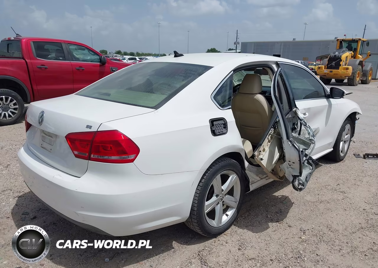 2012 Volkswagen Passat 2.5L Se VIN:1VWBH7A36CC101739 - 4
