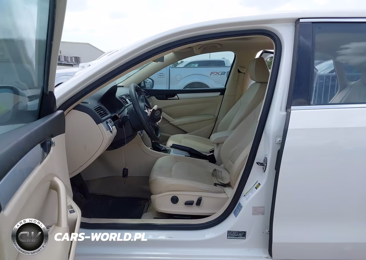 2012 Volkswagen Passat 2.5L Se VIN:1VWBH7A36CC101739 - 5