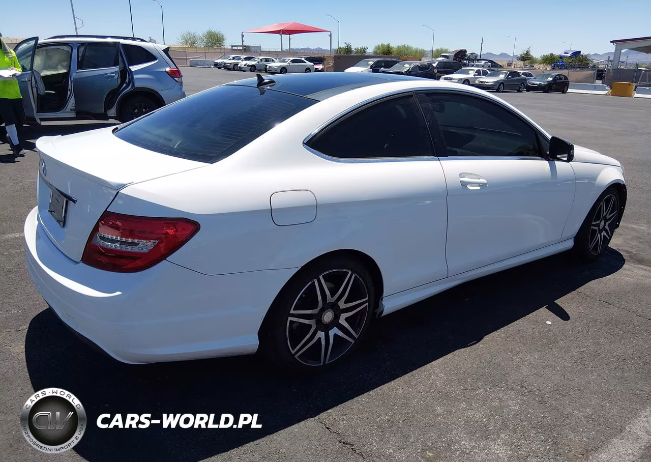2015 Mercedes-Benz C 250 VIN:WDDGJ4HB9FG405174 - 4