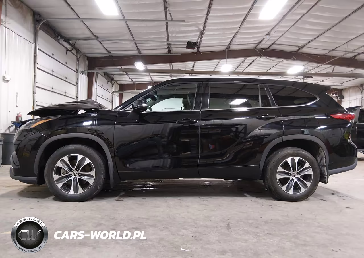 2022 Toyota Highlander Xle VIN:5TDGZRBH4NS584144 - 14