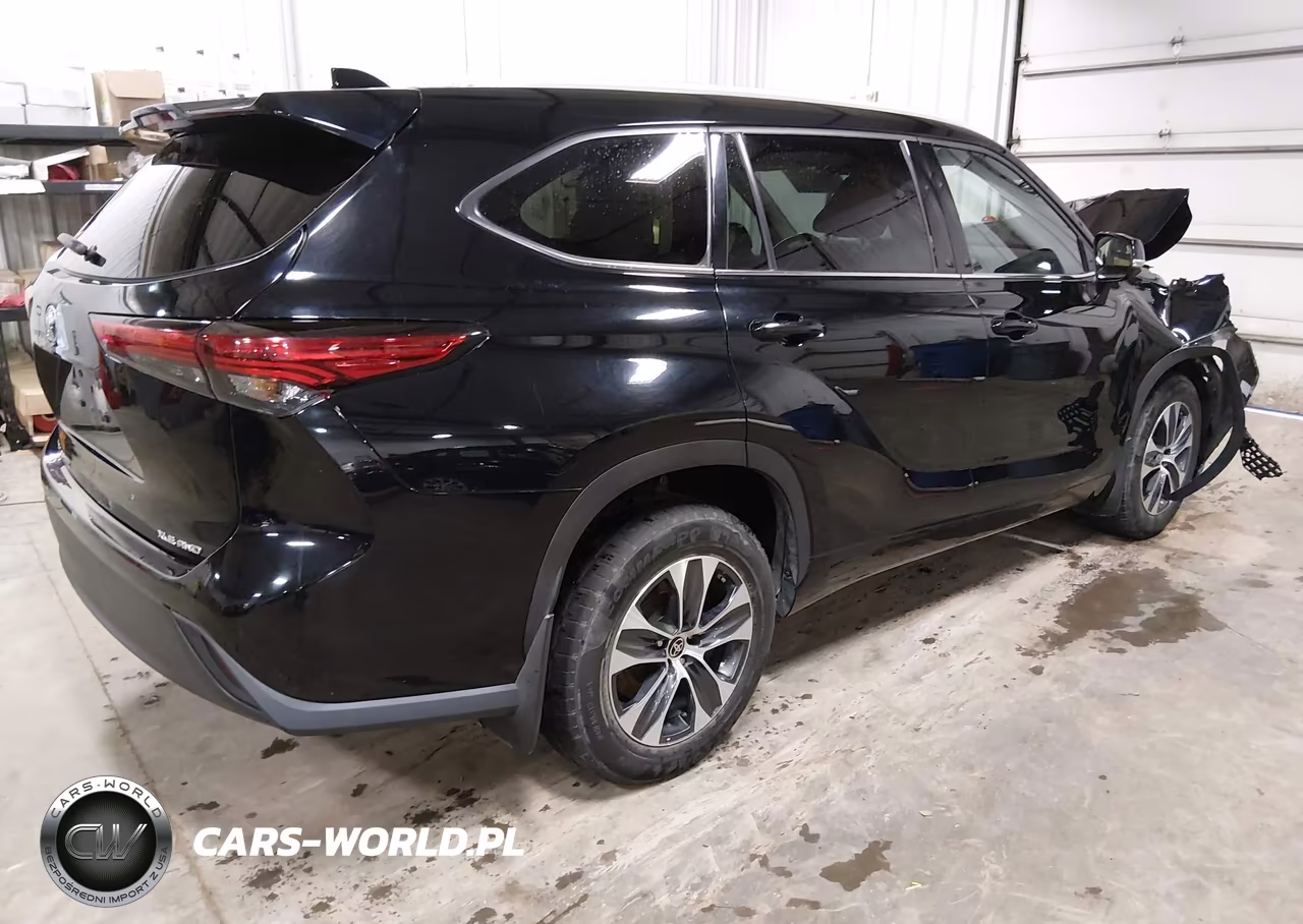 2022 Toyota Highlander Xle VIN:5TDGZRBH4NS584144 - 4