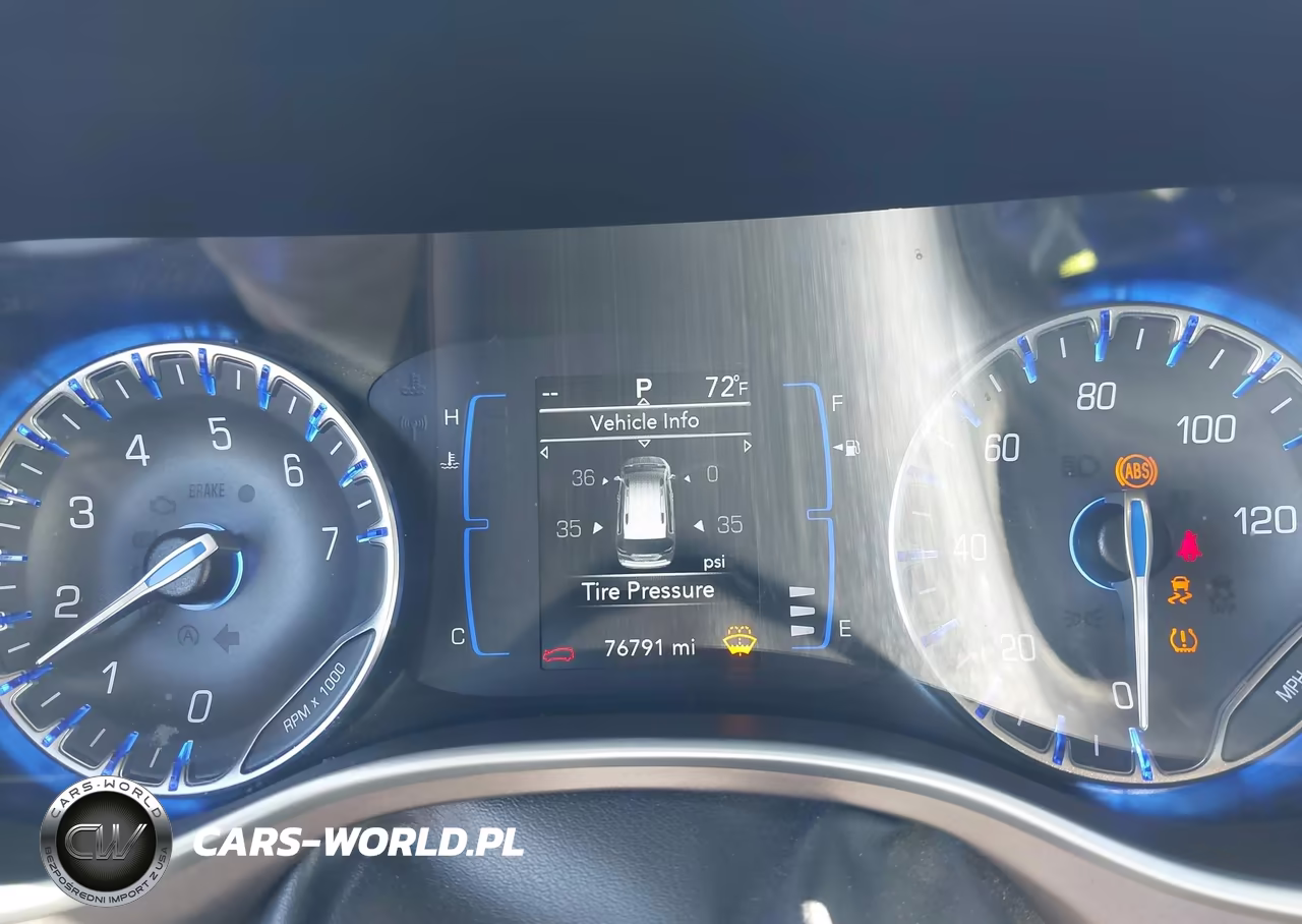 2019 Chrysler Pacifica Touring L VIN:2C4RC1BG4KR732428 - 7