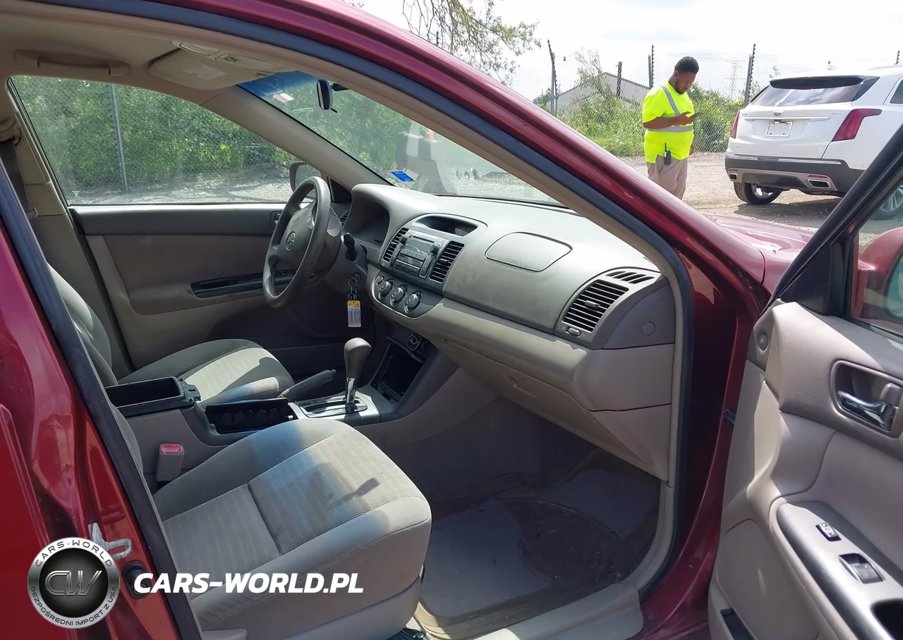 2005 Toyota Camry Le VIN:4T1BE32K05U019900 - 5