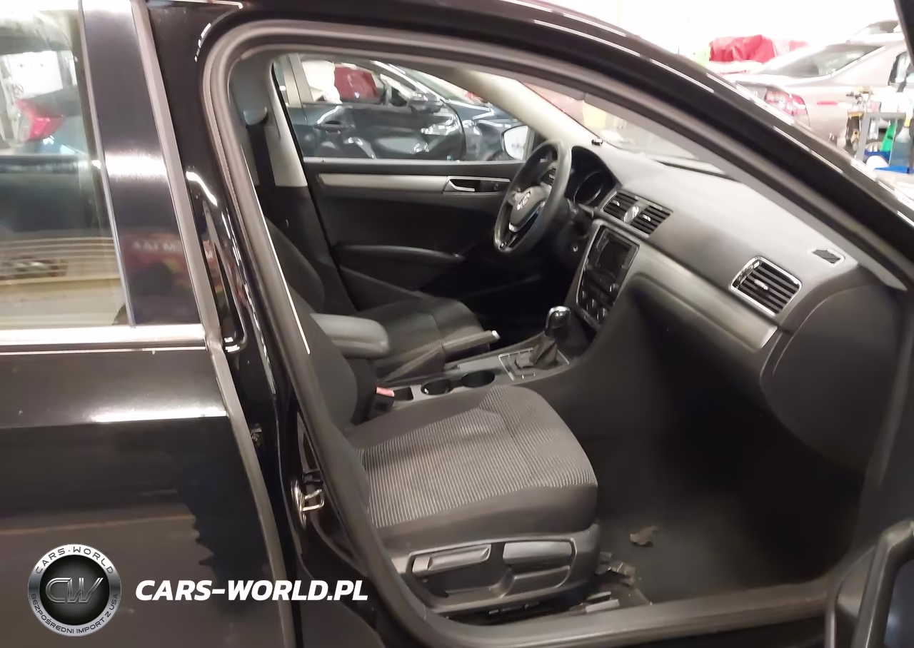 2016 Volkswagen Passat 1.8T S VIN:1VWAT7A39GC053069 - 5