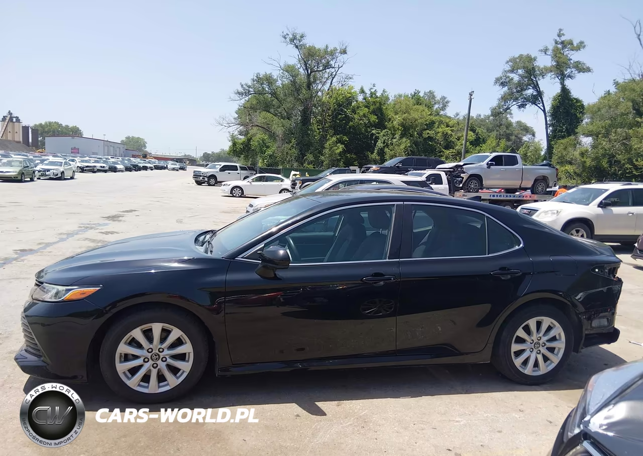 2019 Toyota Camry Le VIN:4T1B11HK1KU240103 - 15