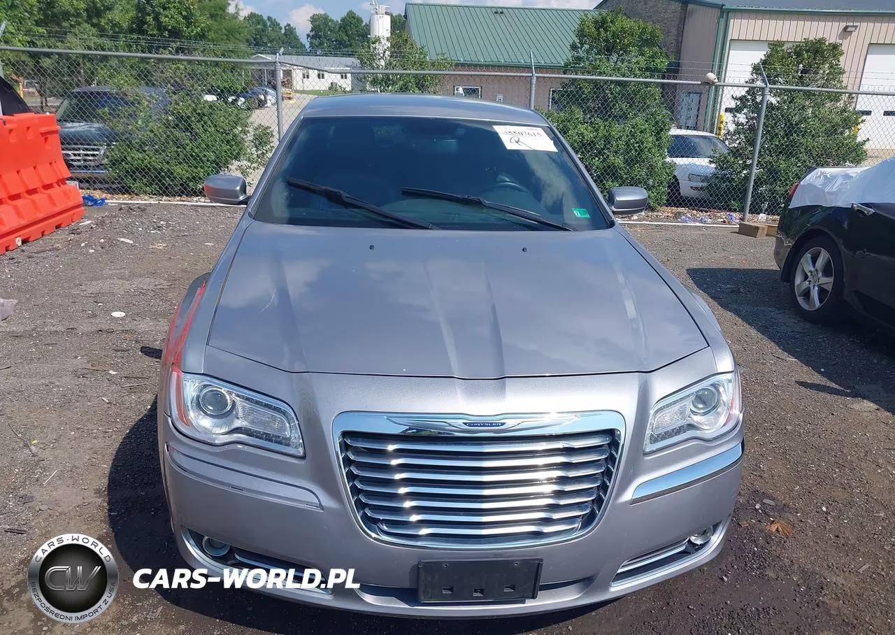 2014 Chrysler 300 VIN:2C3CCARG7EH337329 - 12