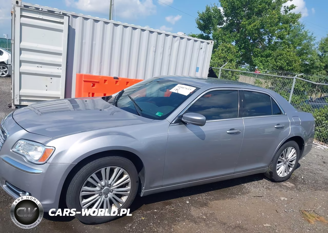 2014 Chrysler 300 VIN:2C3CCARG7EH337329 - 14