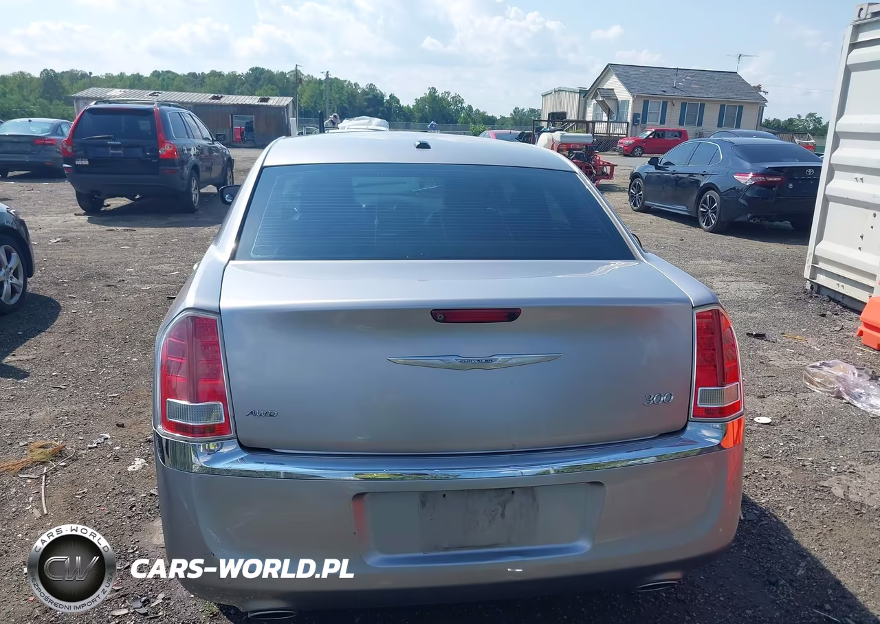 2014 Chrysler 300 VIN:2C3CCARG7EH337329 - 16
