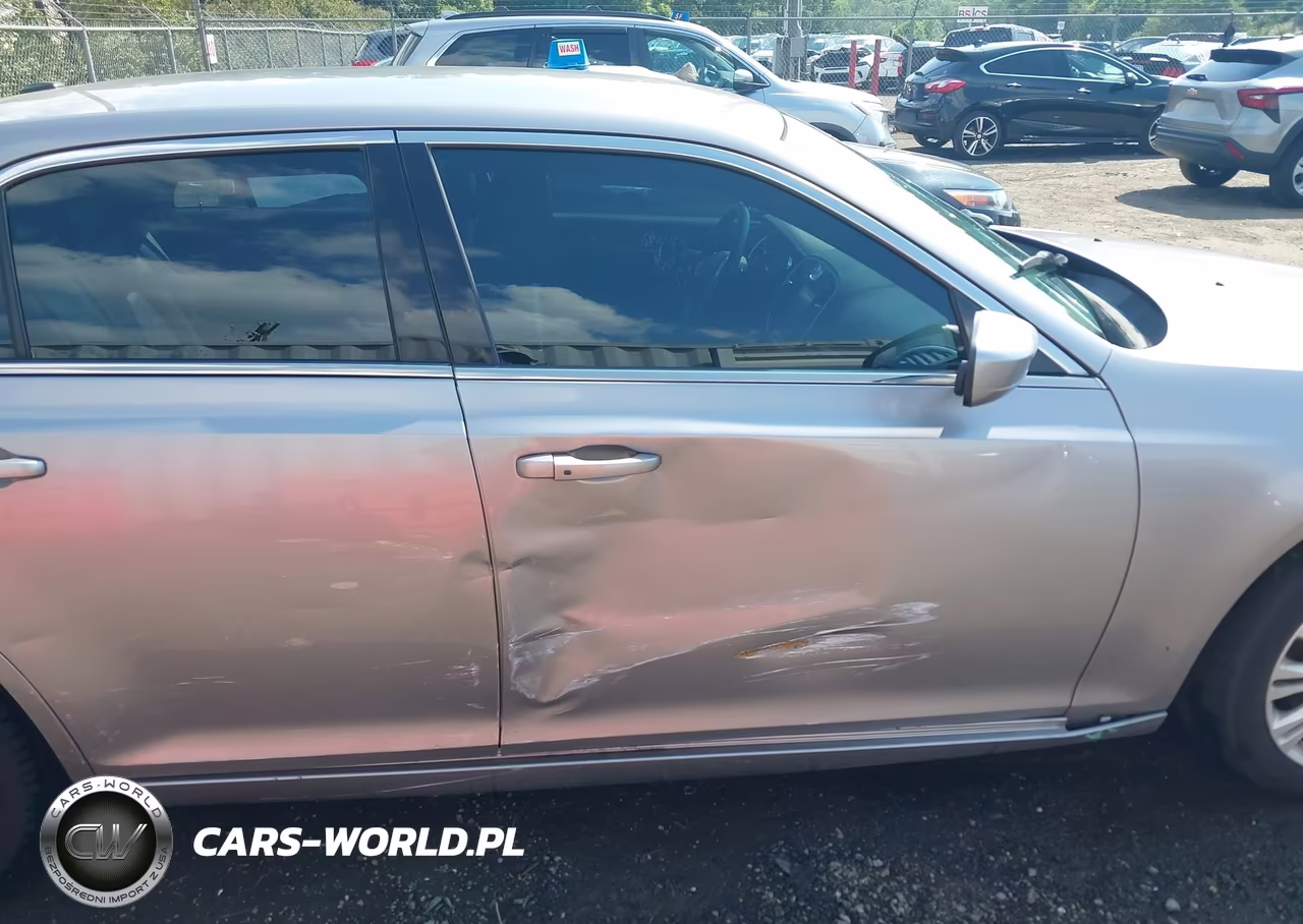 2014 Chrysler 300 VIN:2C3CCARG7EH337329 - 6