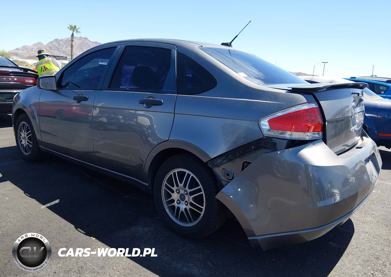 2011 Ford Focus Se VIN:1FAHP3FN2BW203464 - 3
