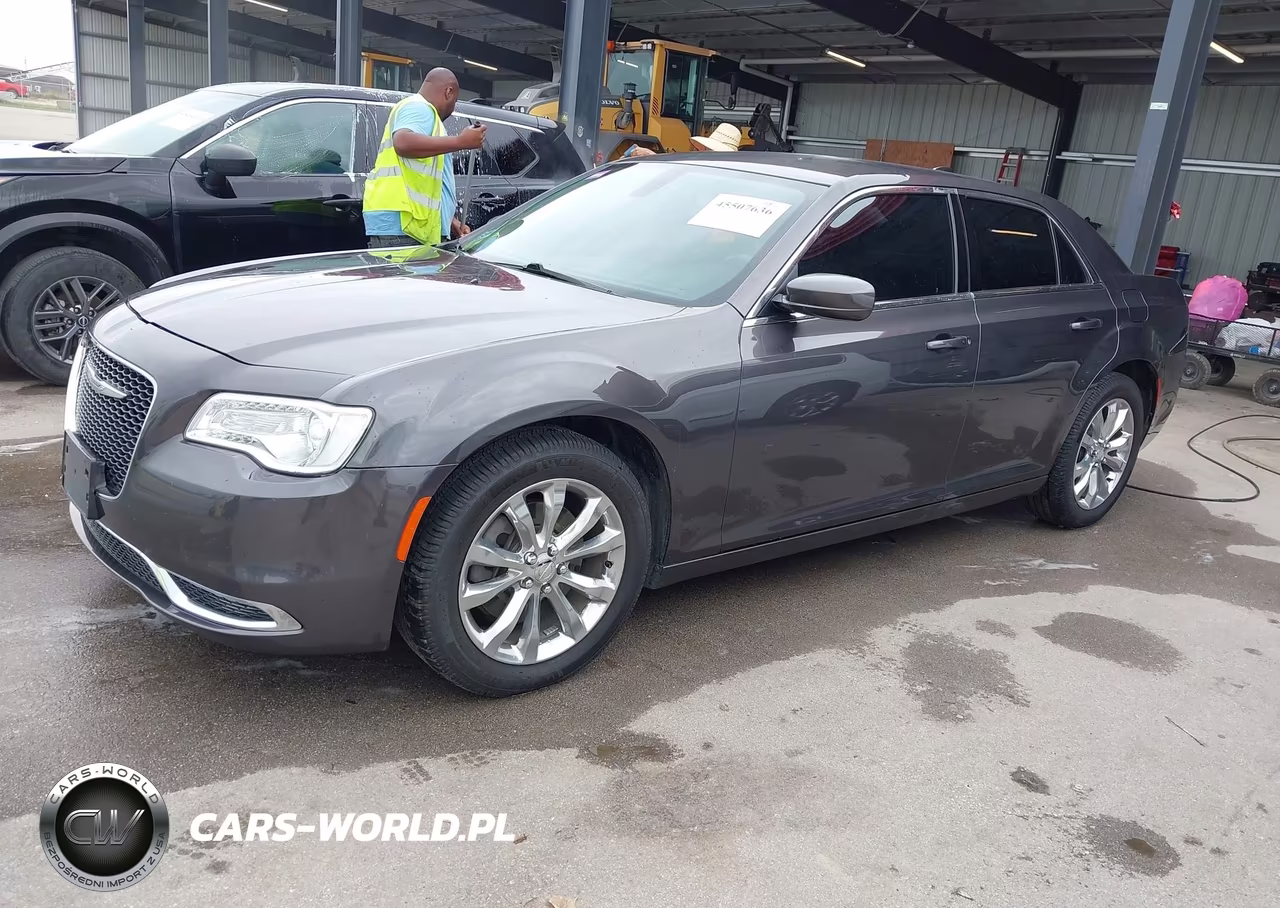 2016 Chrysler 300 Limited VIN:2C3CCARG0GH217018 - 2