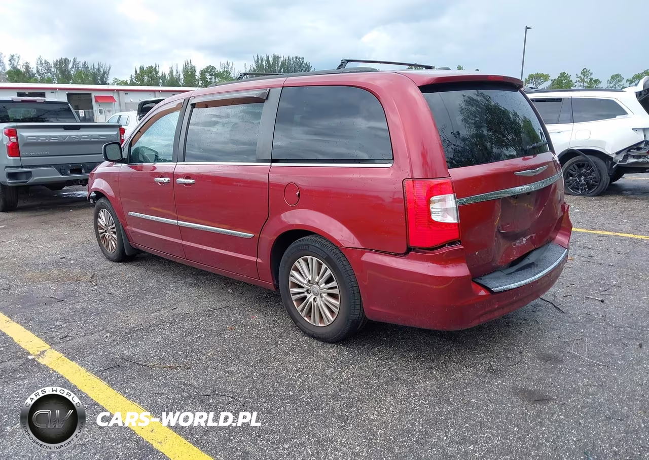 2013 Chrysler Town & Country Touring-L VIN:2C4RC1CG7DR511570 - 3