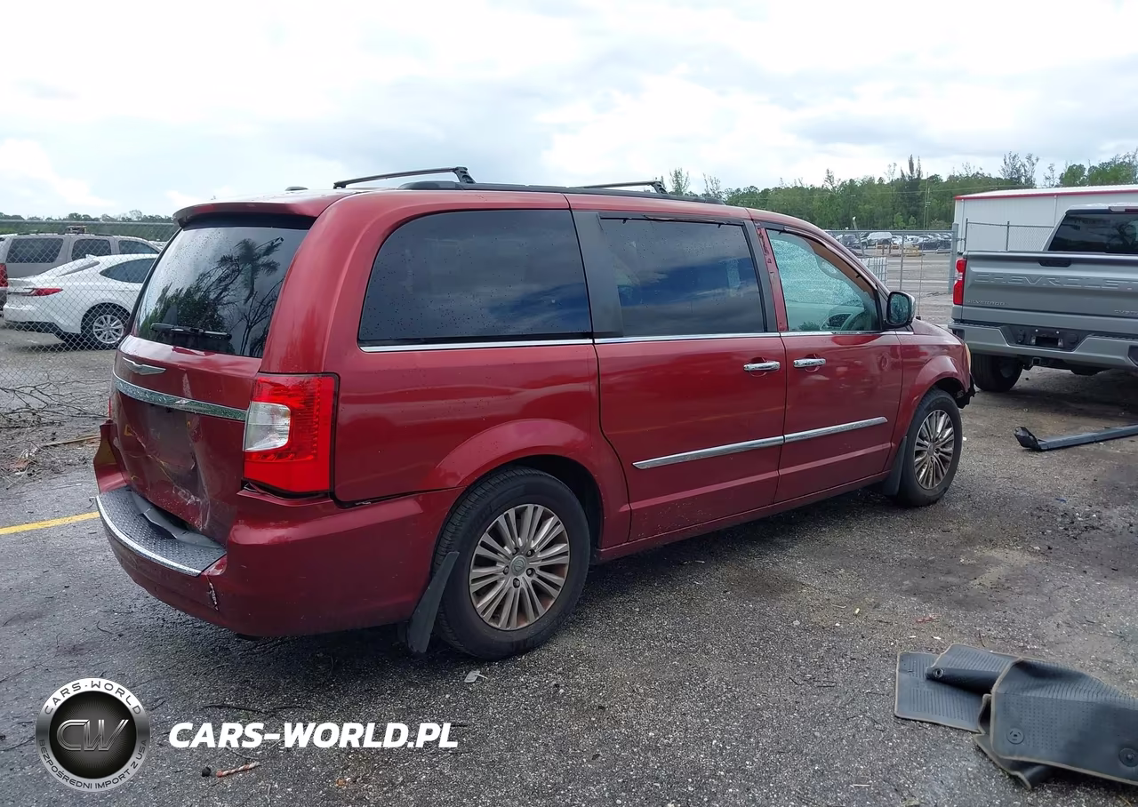2013 Chrysler Town & Country Touring-L VIN:2C4RC1CG7DR511570 - 4