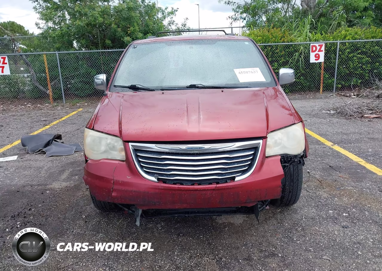 2013 Chrysler Town & Country Touring-L VIN:2C4RC1CG7DR511570 - 6