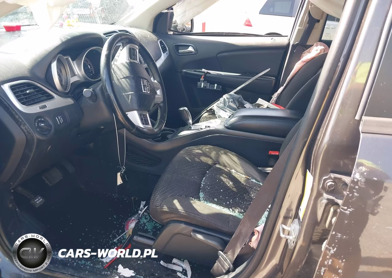 2018 Dodge Journey Se VIN:3C4PDCABXJT274234 - 5