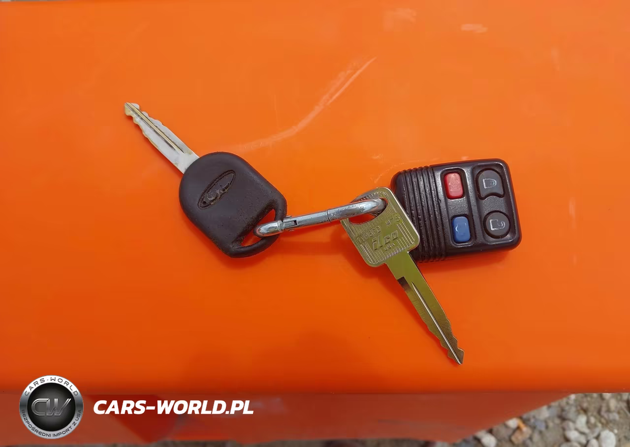 2004 Ford Taurus Ses VIN:1FAFP55S84G135999 - 11