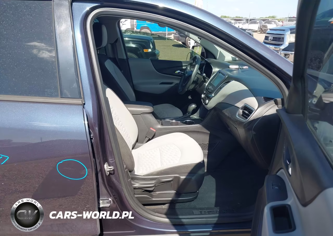 2018 Chevrolet Equinox Ls VIN:3GNAXHEV7JS531104 - 5