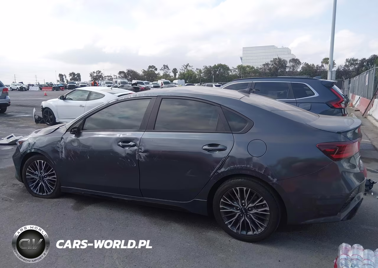2024 Kia Forte Gt-Line VIN:3KPF54AD0RE700285 - 16