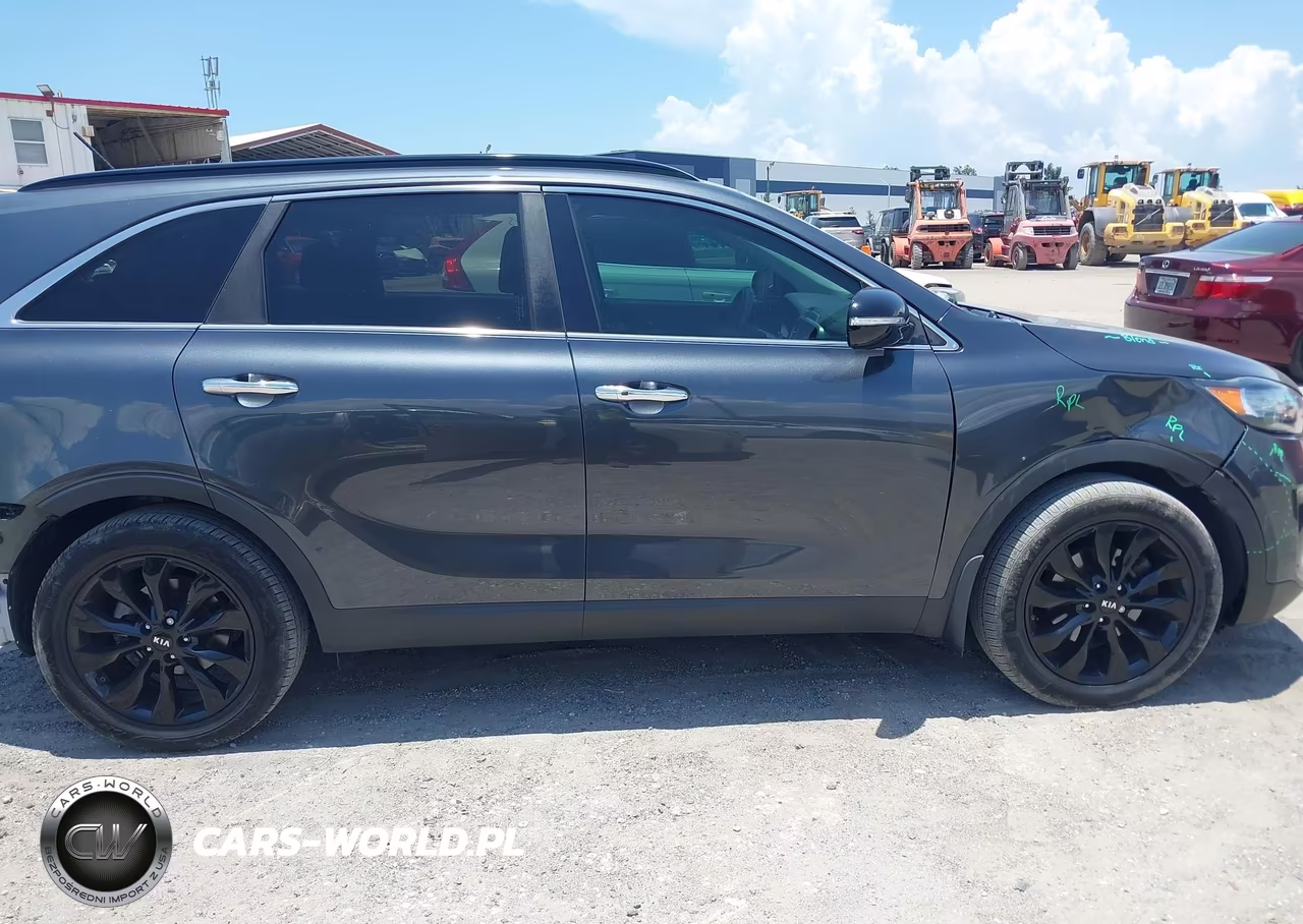 2020 Kia Sorento S V6 VIN:5XYPG4A59LG694164 - 13