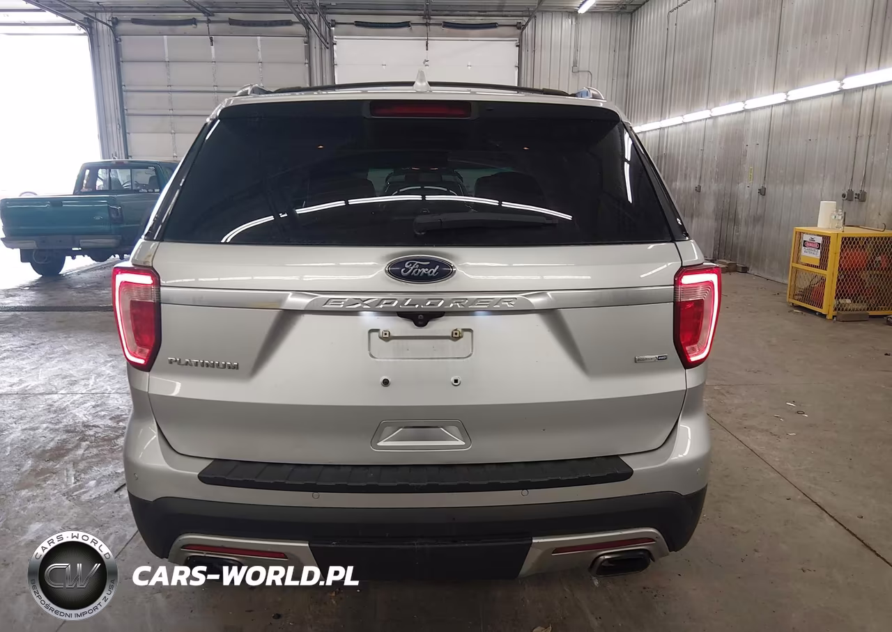 2016 Ford Explorer Platinum VIN:1FM5K8HT1GGA14192 - 17