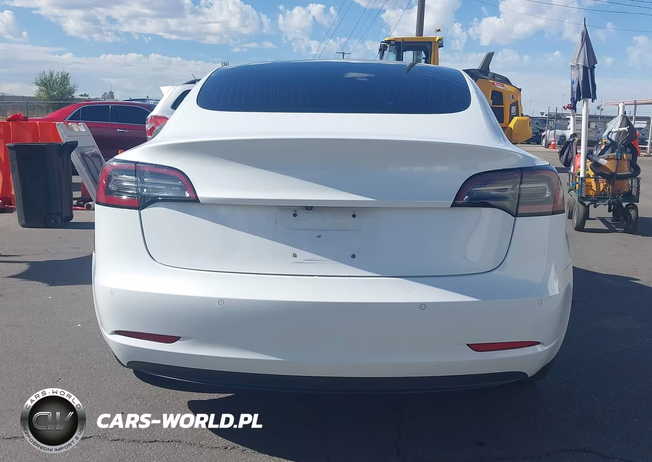 2018 Tesla Model 3 Long Range-Performance VIN:5YJ3E1EB9JF100065 - 16