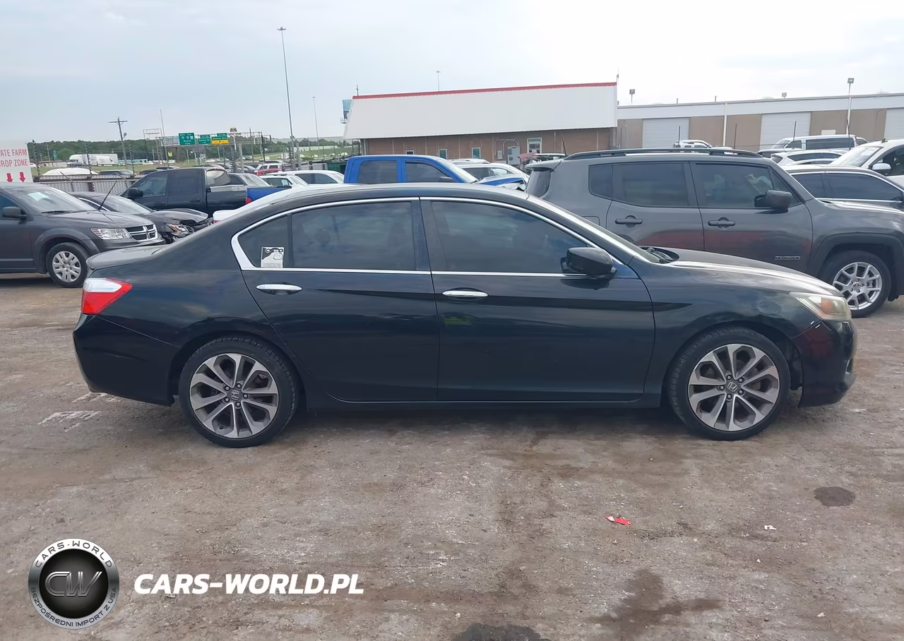 2013 Honda Accord Sport VIN:1HGCR2F55DA105913 - 13
