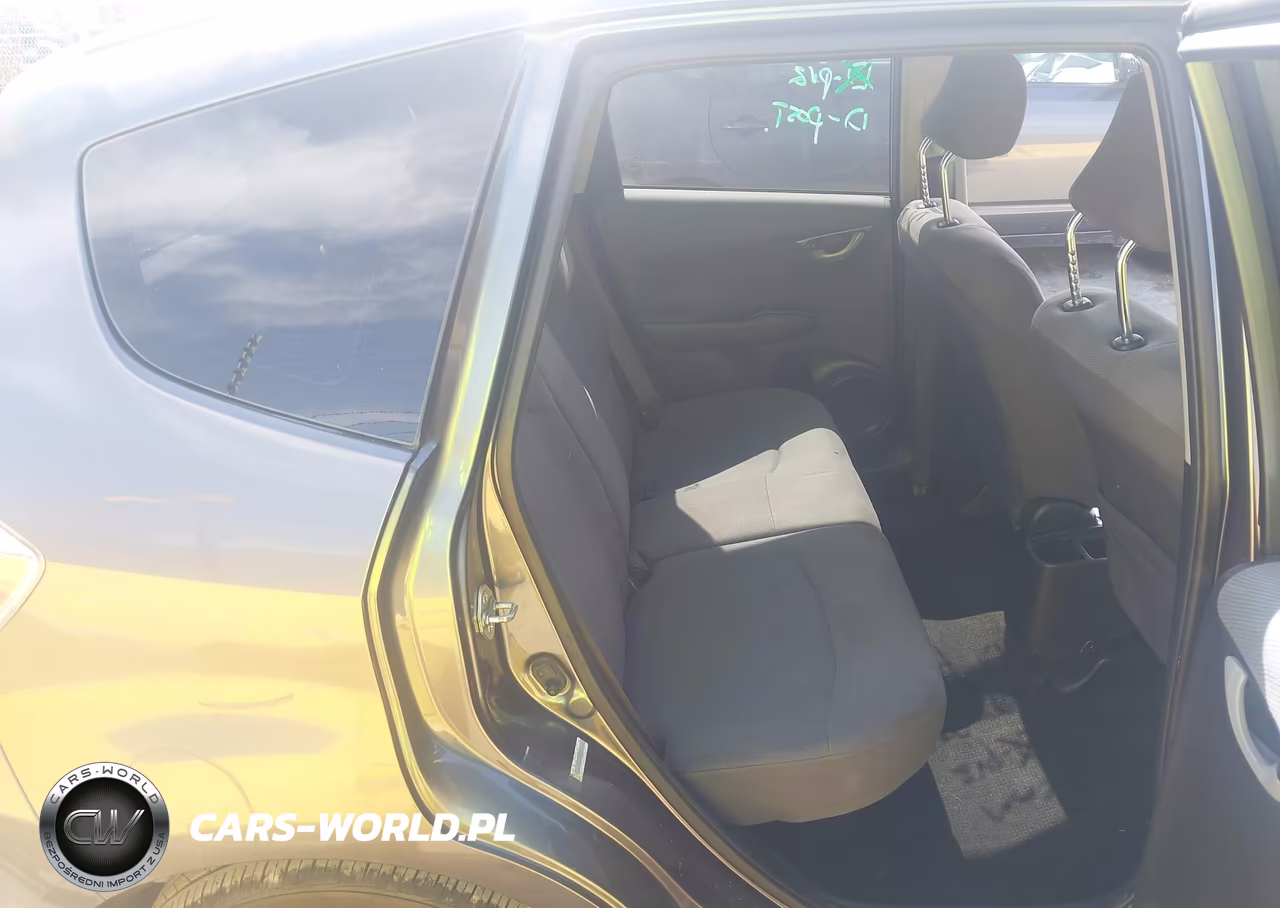 2013 Honda Fit VIN:JHMGE8H36DC037716 - 8