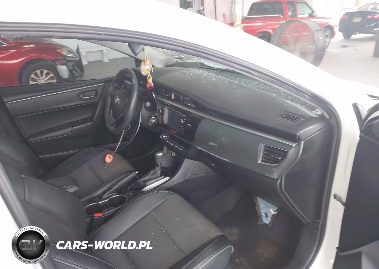 2015 Toyota Corolla S Plus VIN:2T1BURHE6FC296660 - 5