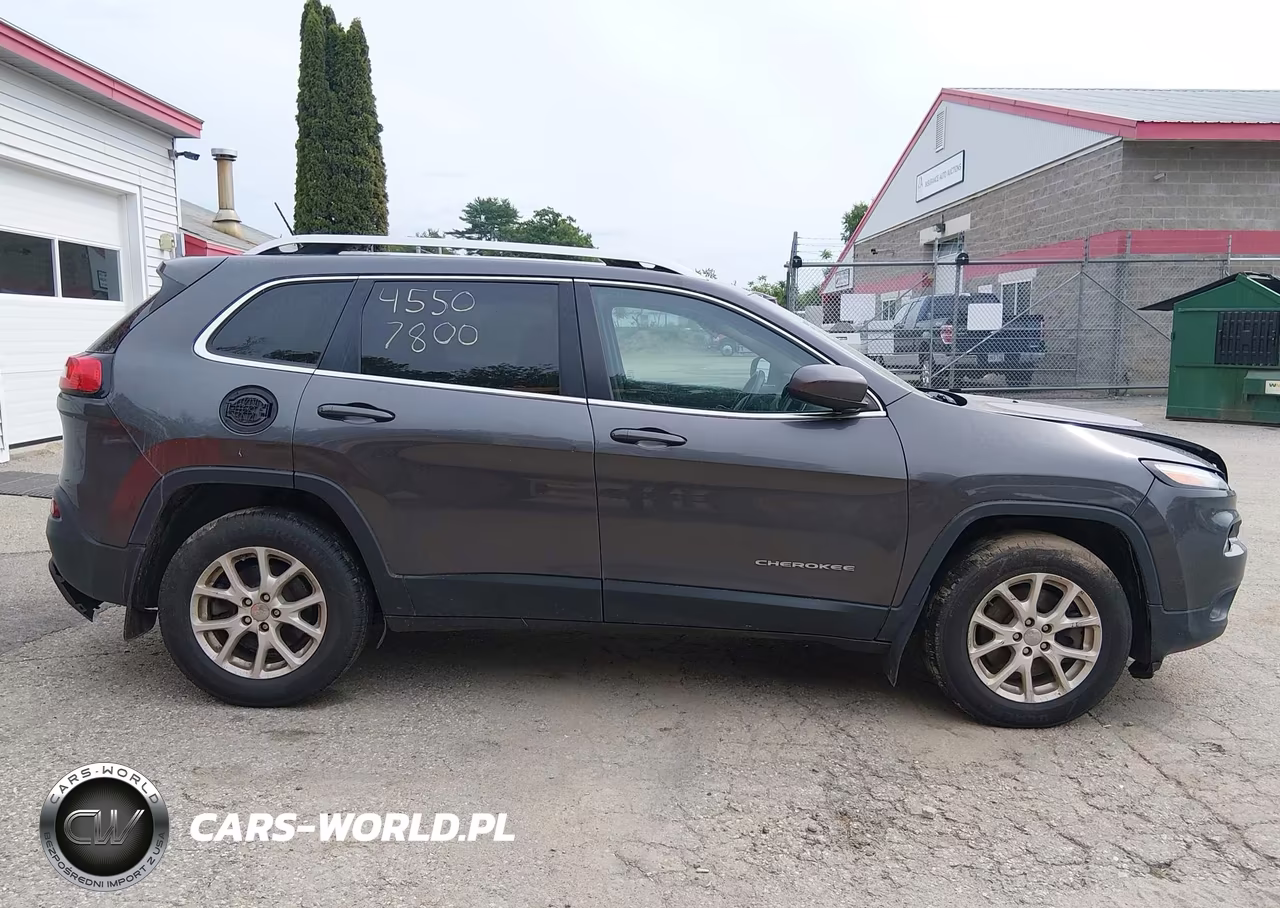 2016 Jeep Cherokee Latitude VIN:1C4PJMCB6GW375351 - 13