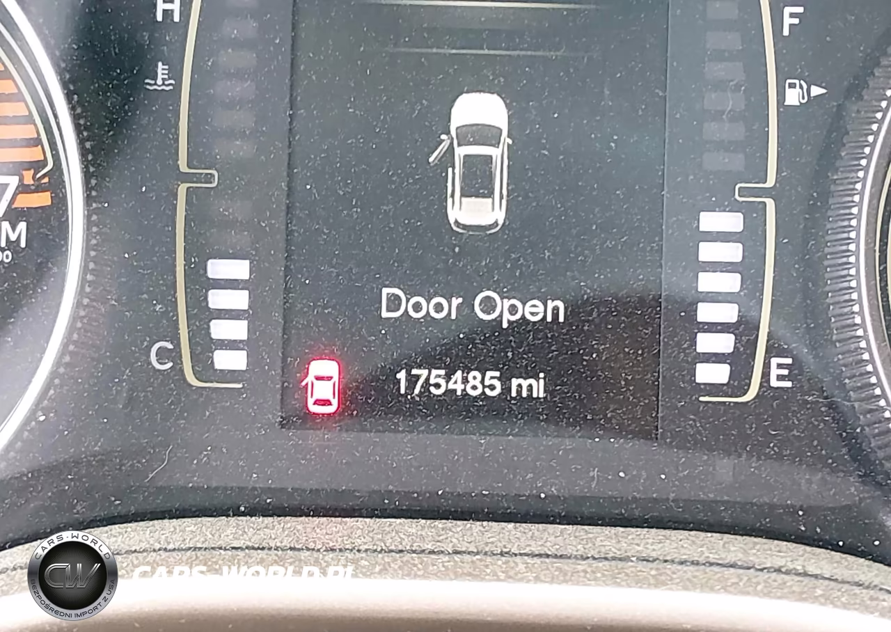 2016 Jeep Cherokee Latitude VIN:1C4PJMCB6GW375351 - 15