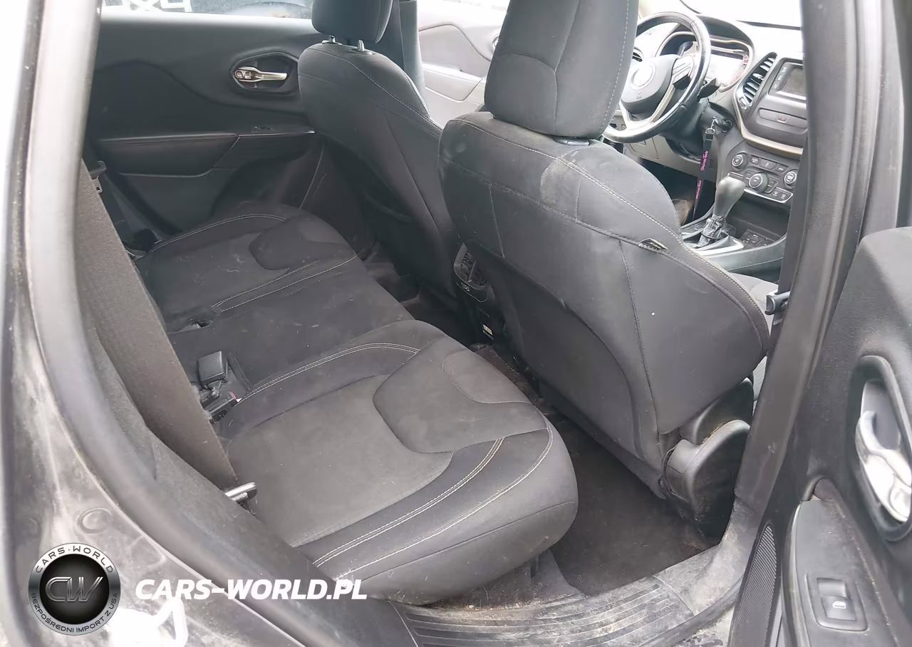 2016 Jeep Cherokee Latitude VIN:1C4PJMCB6GW375351 - 8