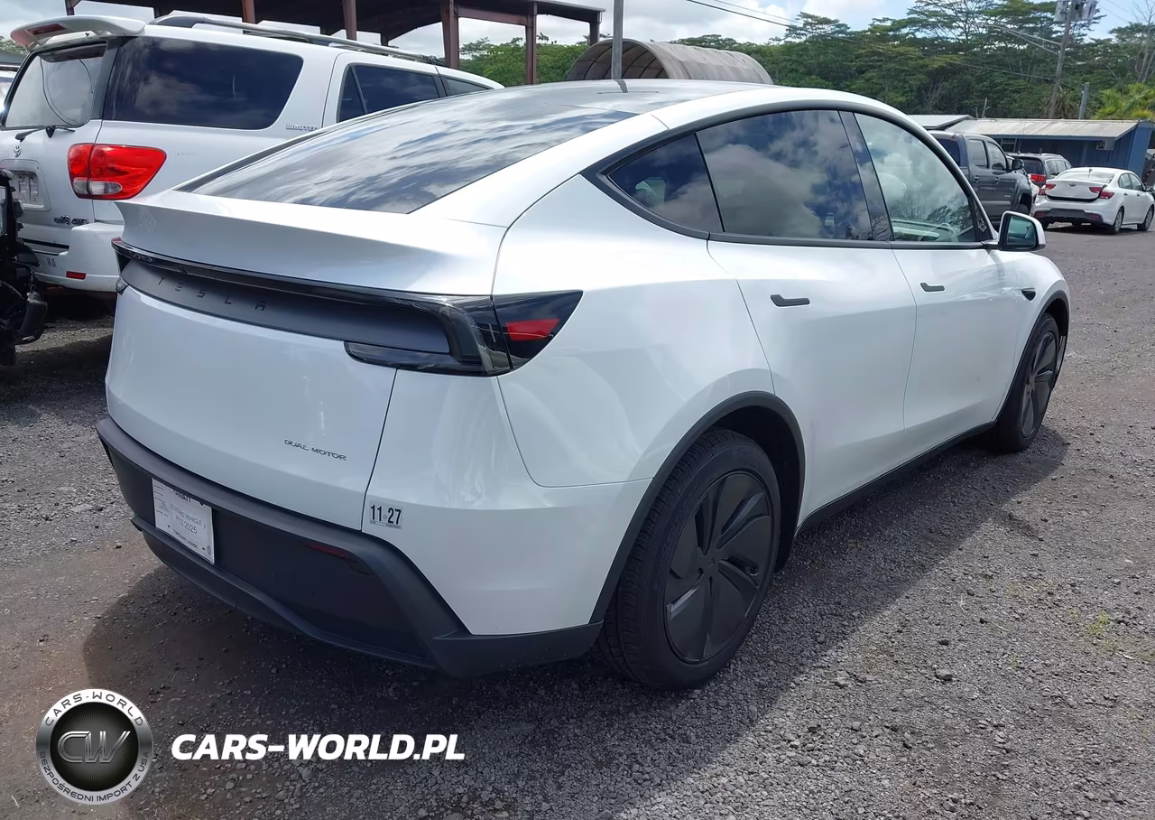 2026 Tesla Model Y VIN:7SAYGDEE3TF520244 - 4