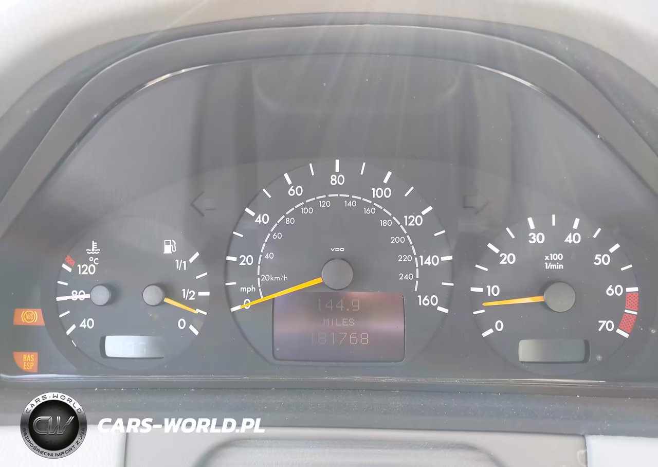 2002 Mercedes-Benz E 320 4M VIN:WDBJH82J02X070737 - 7