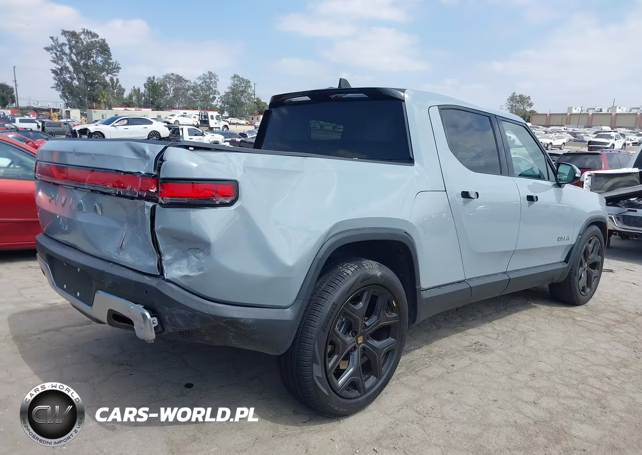 2023 Rivian R1T Adventure-Adventure Dual Motor Large Pack-Adventure Dual Motor Max Pack VIN:7FCTGBAA7PN029398 - 4