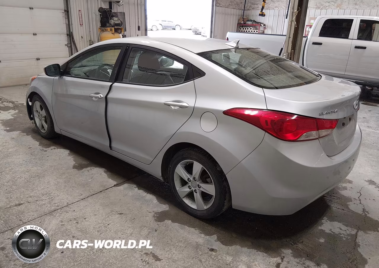 2011 Hyundai Elantra Gls VIN:5NPDH4AE4BH005025 - 3