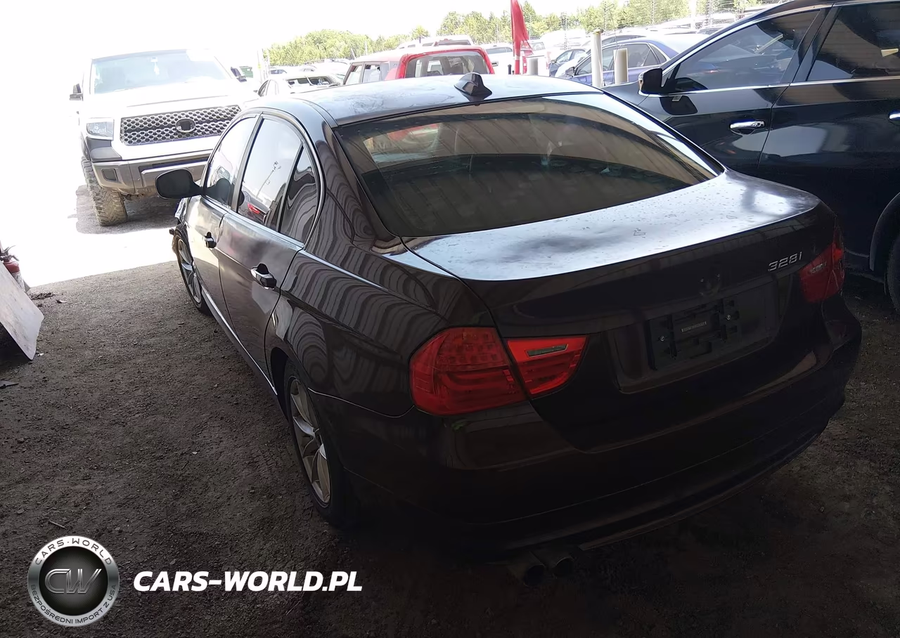 2010 BMW 328I xDrive VIN:WBAPK7C57AA461942 - 3