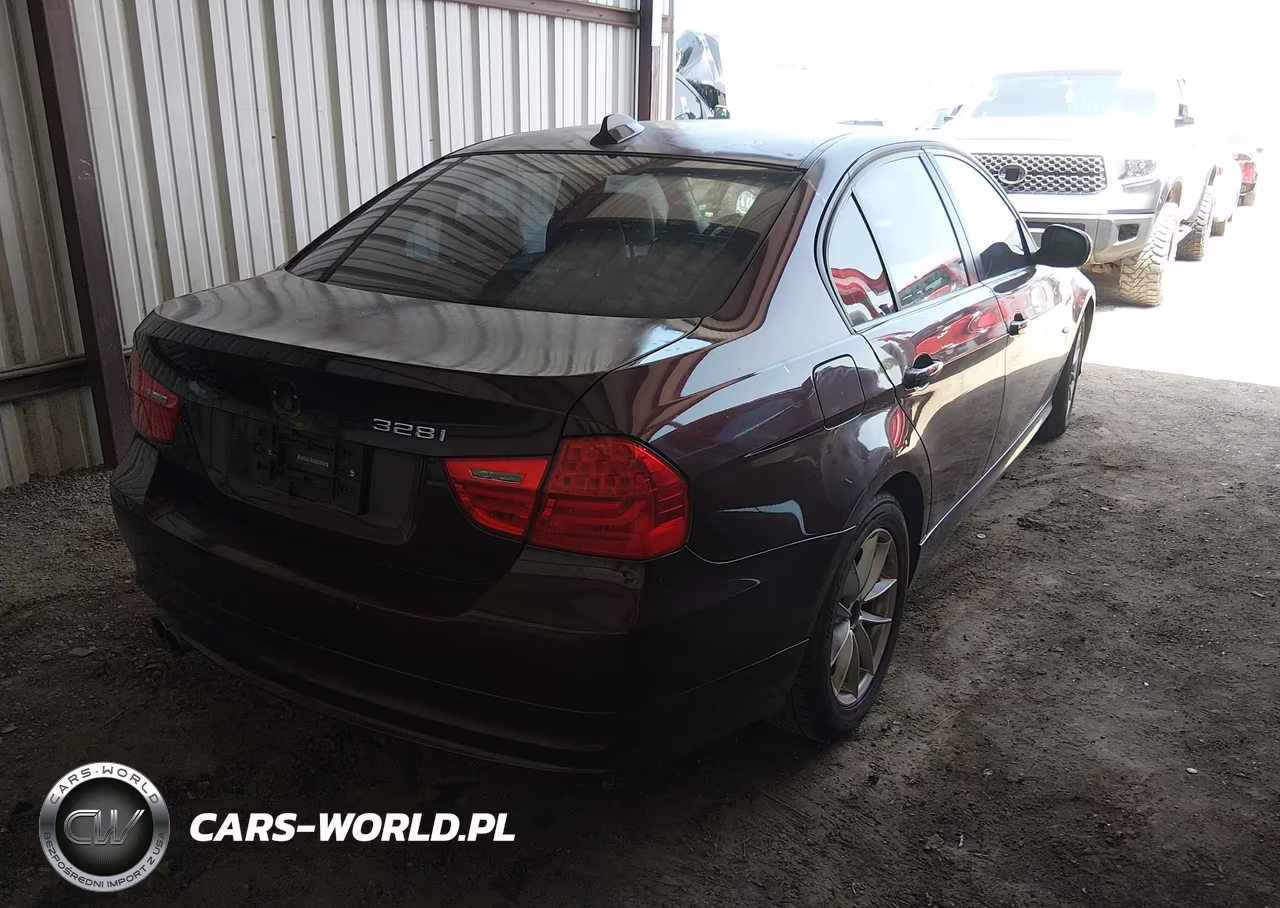 2010 BMW 328I xDrive VIN:WBAPK7C57AA461942 - 4
