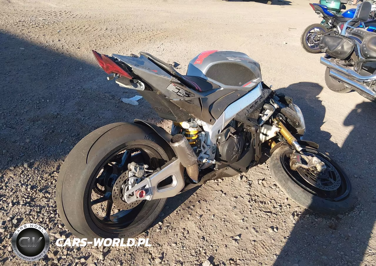 2021 Aprilia Rsv4 1100 VIN:ZD4KYUA06MS000137 - 4