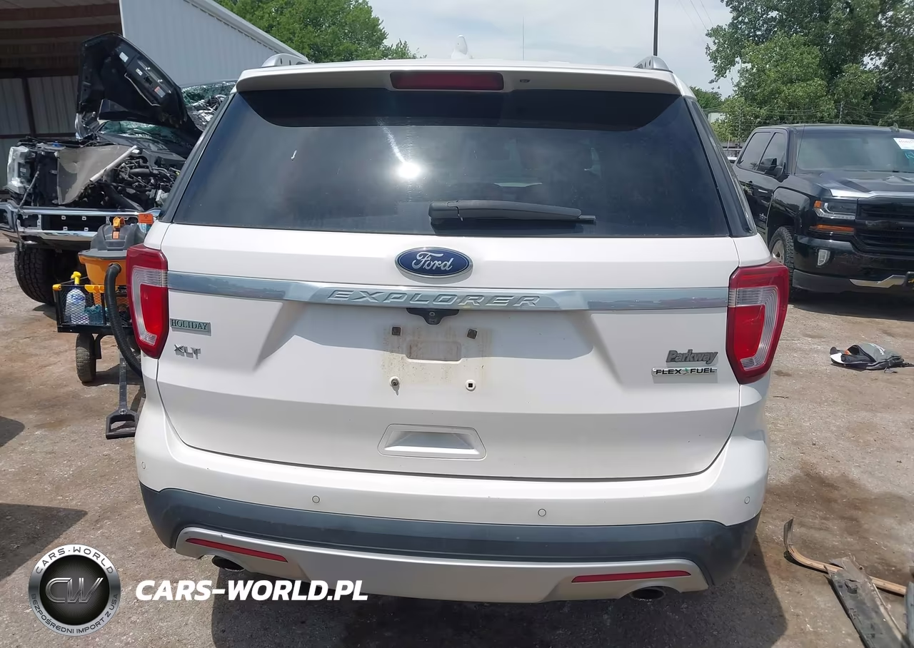 2016 Ford Explorer Xlt VIN:1FM5K7D84GGA03814 - 17