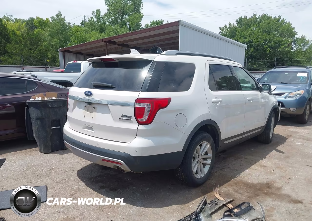2016 Ford Explorer Xlt VIN:1FM5K7D84GGA03814 - 4