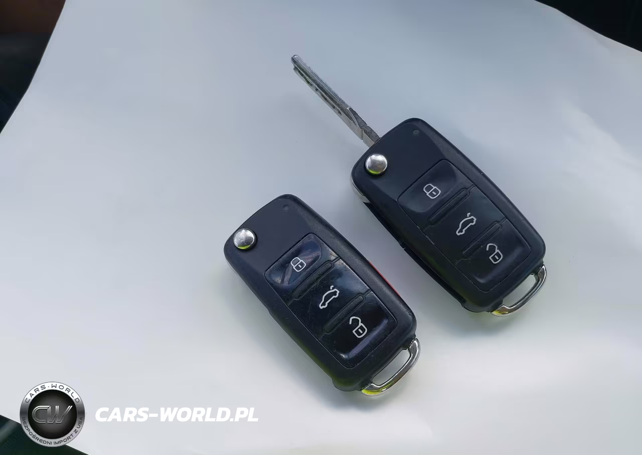 2015 Volkswagen Tiguan S VIN:WVGAV7AX3FW566648 - 11